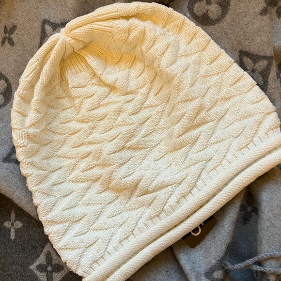 Winter White Beanie Hat 100% Cotton With Small Beads NWT Winter White Beanie Hat 100% Cotton With Small Beads NWT main image 3